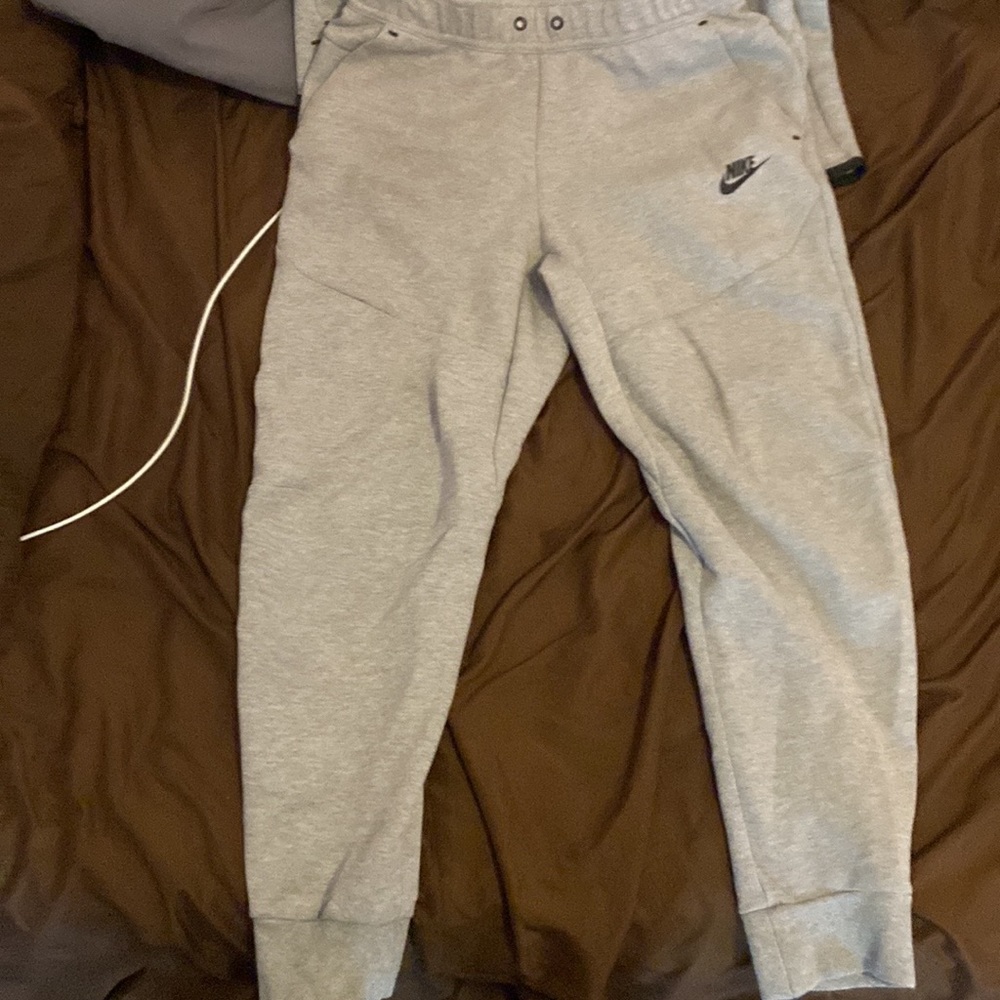 Grey Nike tech Joggers small men’s